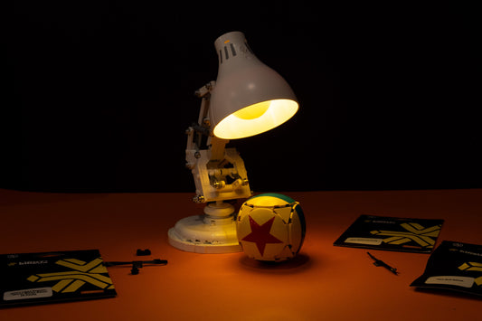 Can You Turn LEGO Into a Functional Lamp?