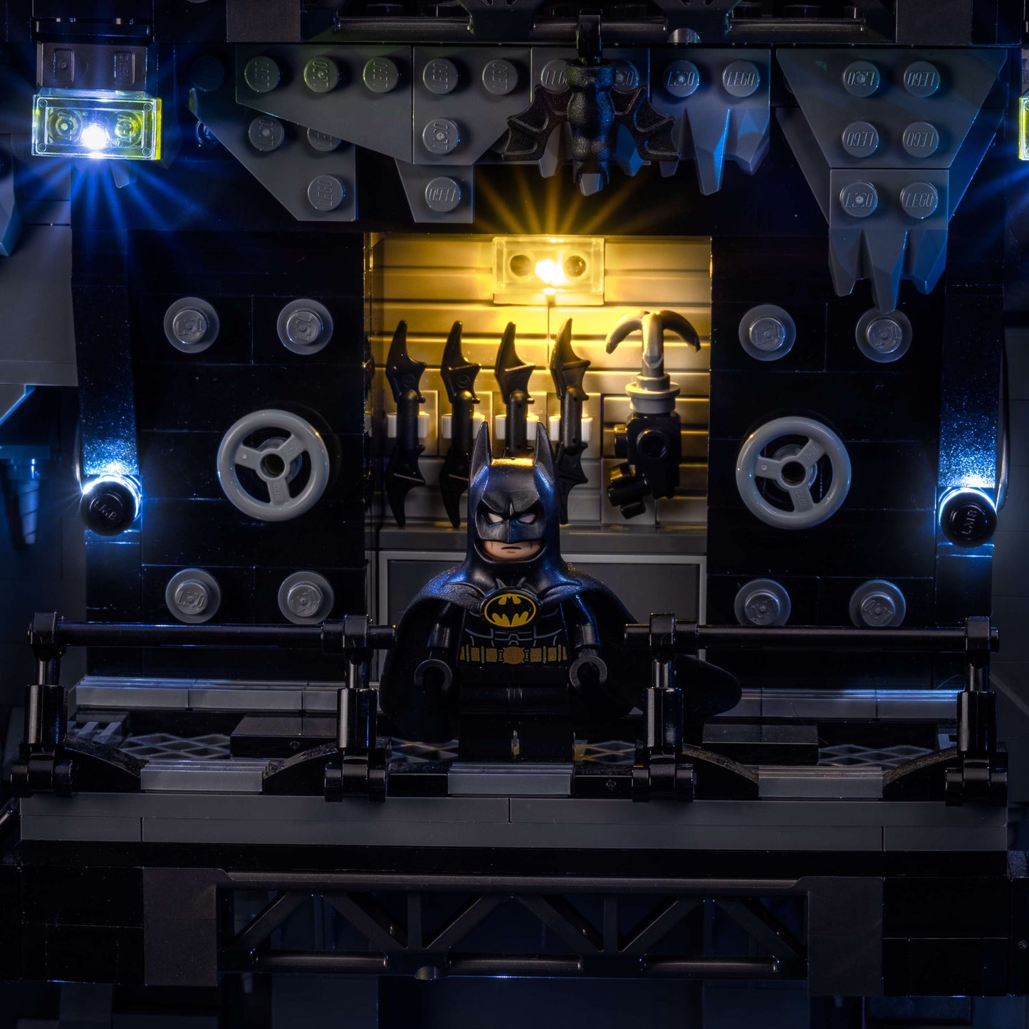 Light Kit for LEGO® Batcave™ –  Shadow Box #76252