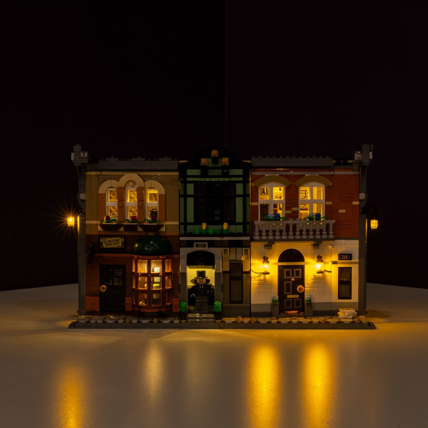 LEGO® Sherlock Holmes: Book Nook #10351 DIY Light Bundle